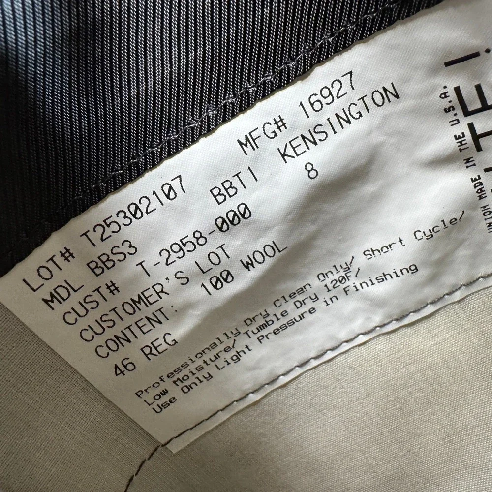 Burberry London Kensington Blazer Mens 46R Gray Chalk Stripe Wool Sport‎ Coat